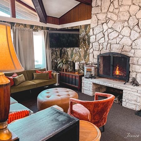 The Springs Motel New Ashford المظهر الخارجي الصورة