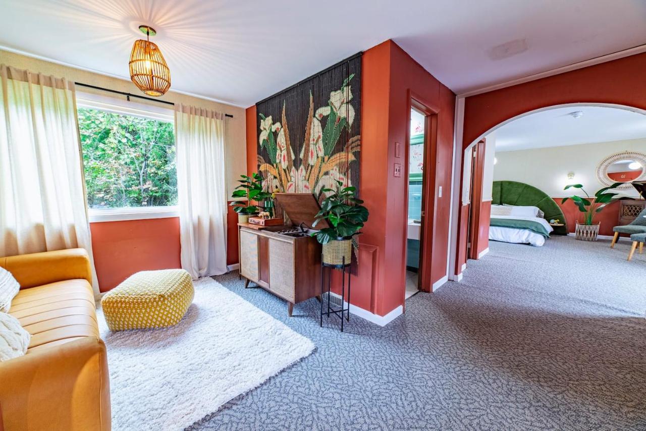 The Springs Motel New Ashford المظهر الخارجي الصورة
